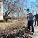 Ребята из реабилитационного центра «Импульс» приняли участие в субботнике гимназии №5